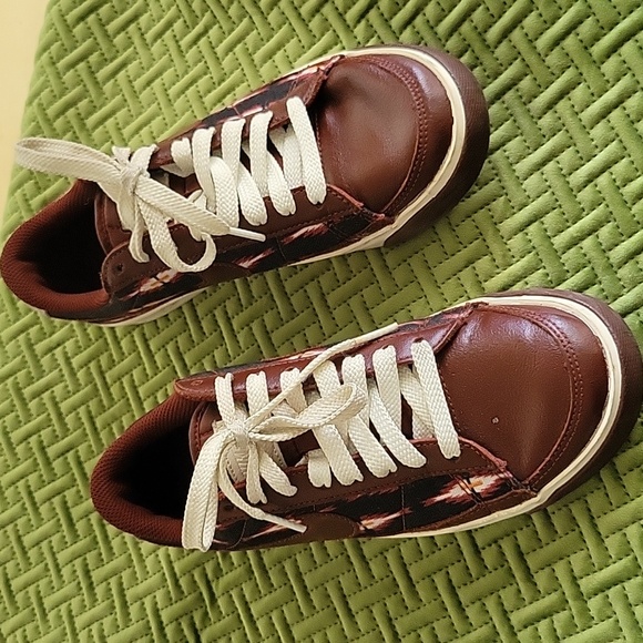 Nike| Blazers Aztec Pack Totem Print Size 7 - Picture 6 of 10